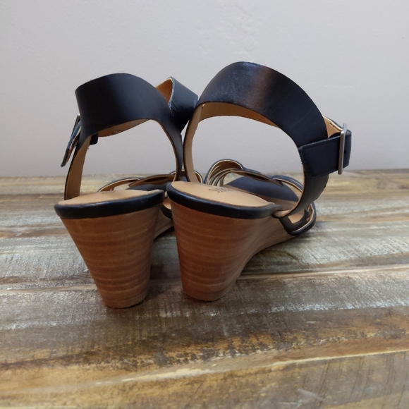 🆕🌿LEATHER GLADIATOR WEDGE SANDALS🌿 - Picture 6 of 10